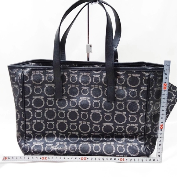 Salvatore Ferragamo Gray Patterned Tote with Pouch - Picture 2 of 9